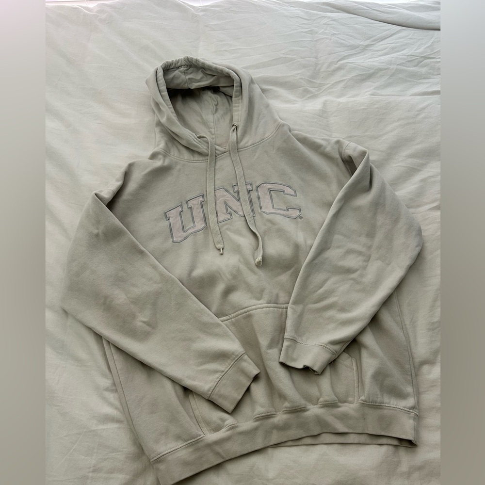 Vintage UNC Hoodie - Cream White and Baby Pink